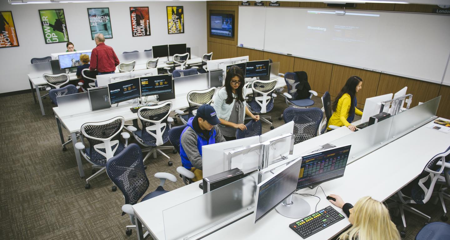 Students and faculty using the Bloomberg Finance Lab in the School of Business and Entrepreneurship at North Central College.