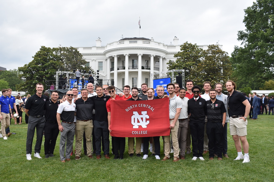 Group photo in front of the White House