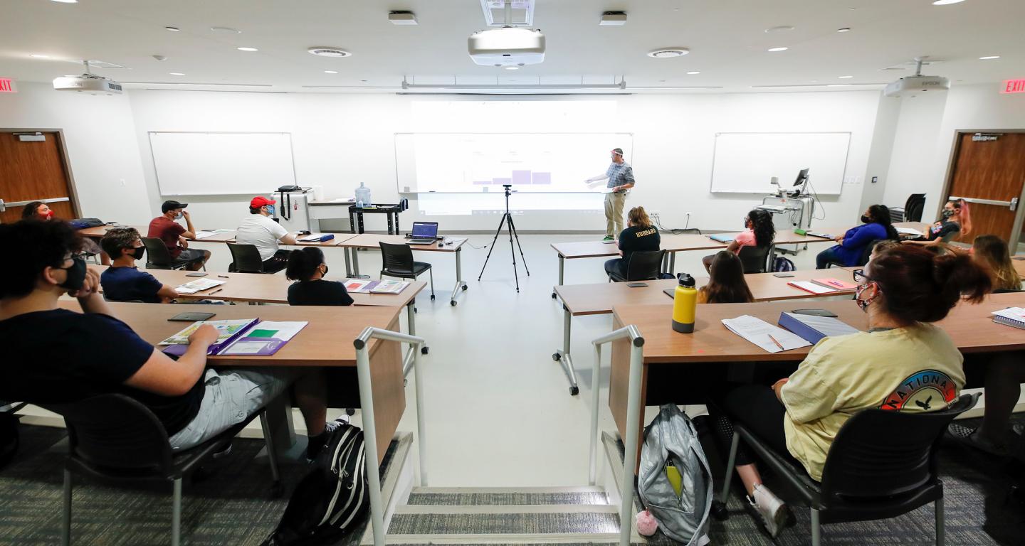 A class of North Central College students.