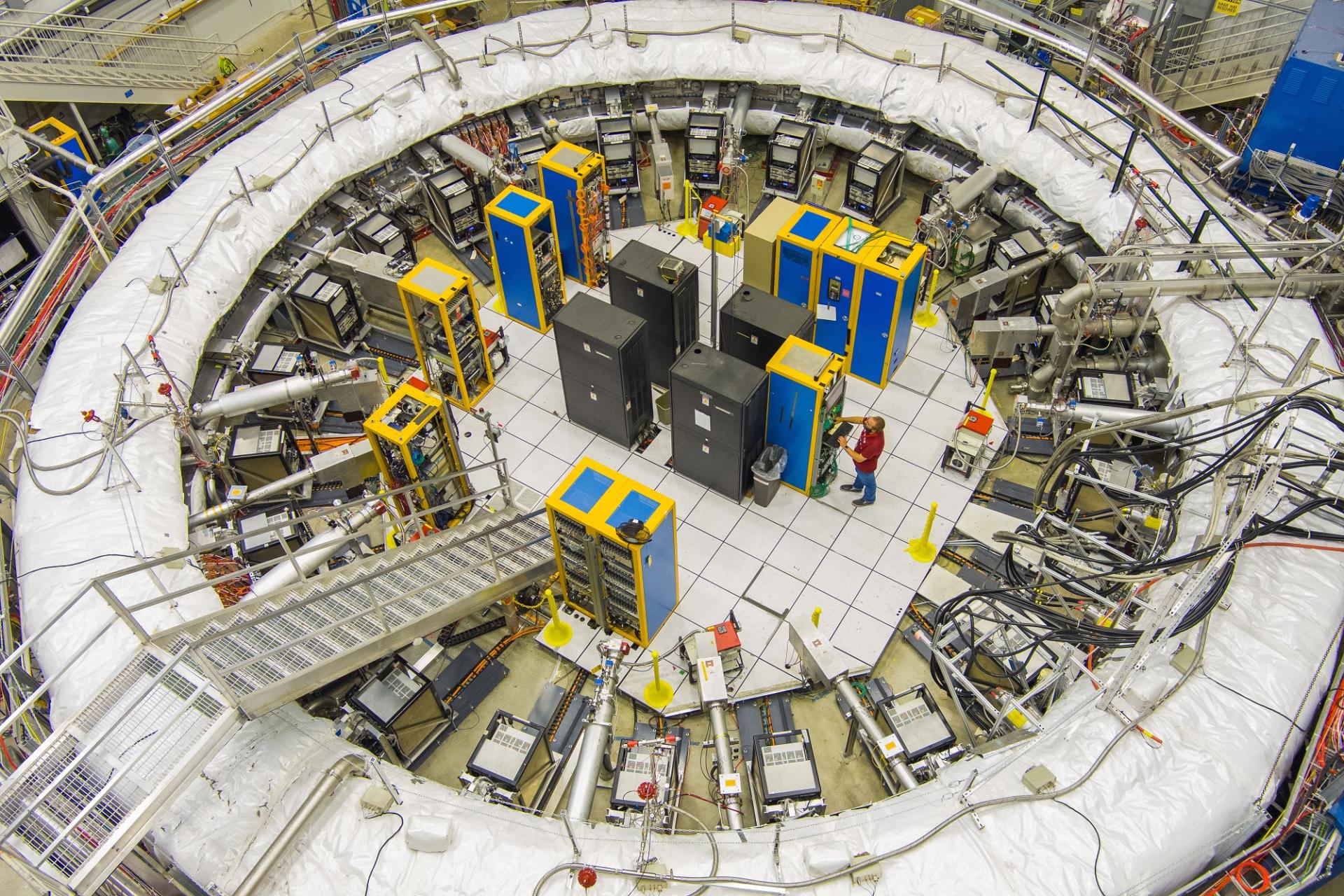 The Muon g-2 experiment at Fermilab.