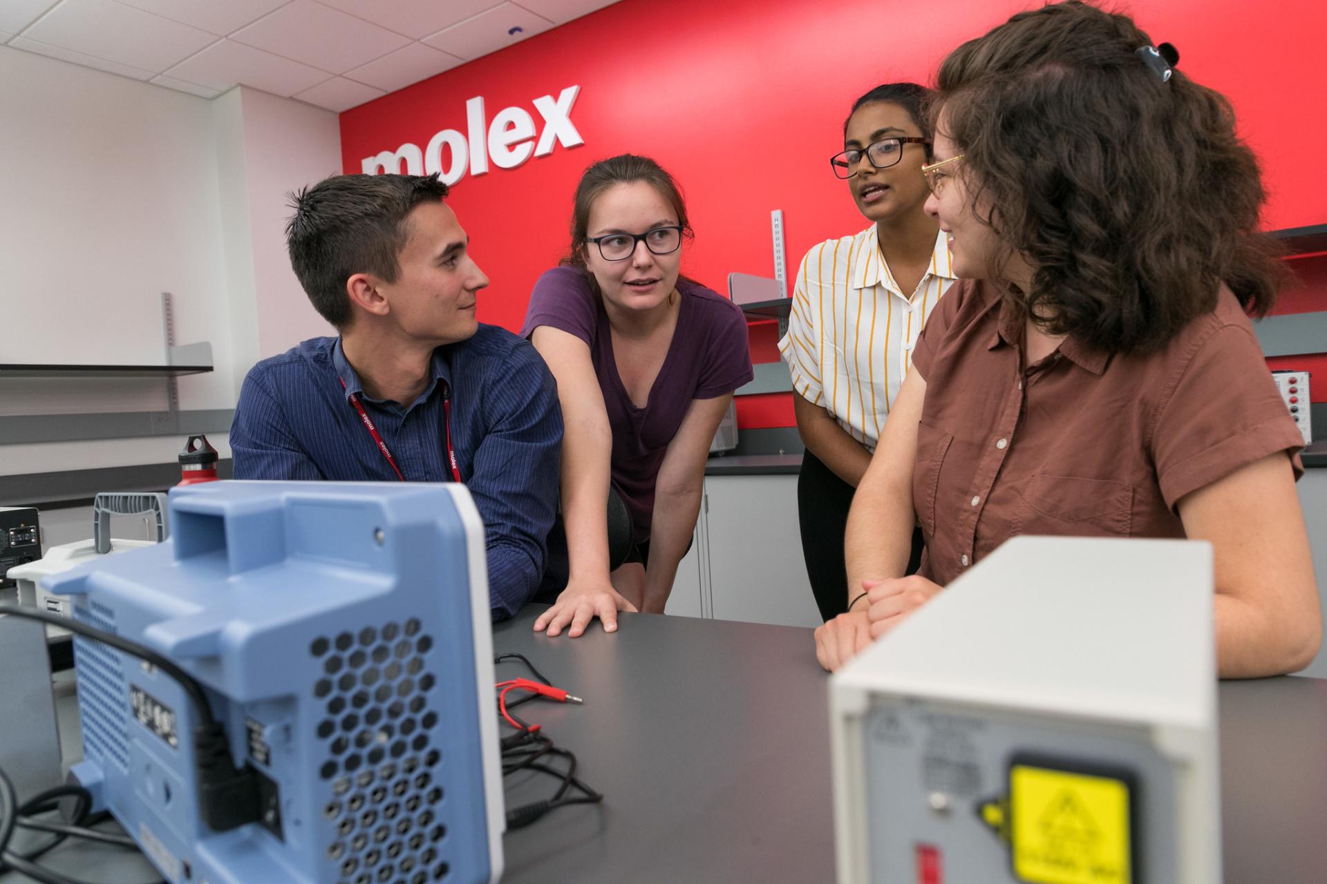Molex scholars in lab